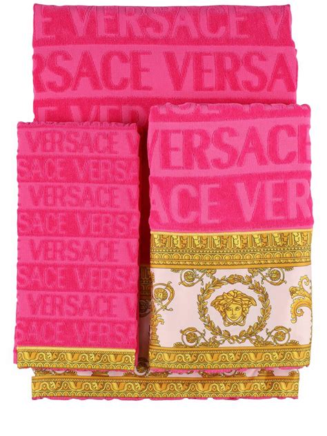 regular fantasy versace towel|Versace Barocco 5.